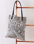 Simplicia Tipungwuti Shoulder Tote