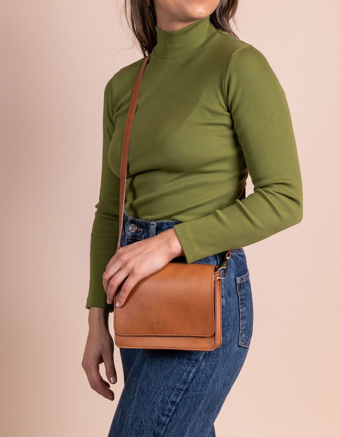 Crossbody Vegan Leather Cognac