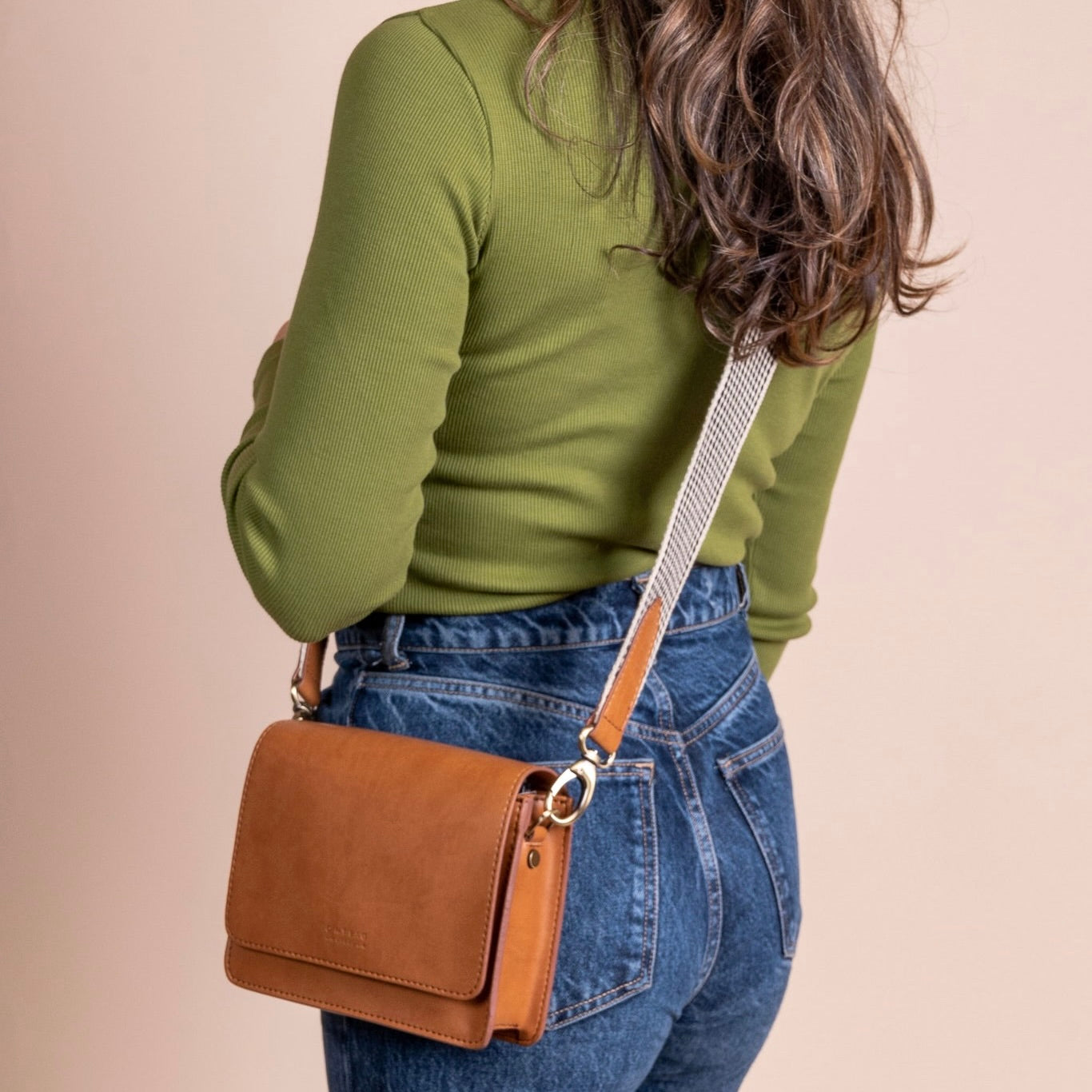 Crossbody Vegan Leather Cognac