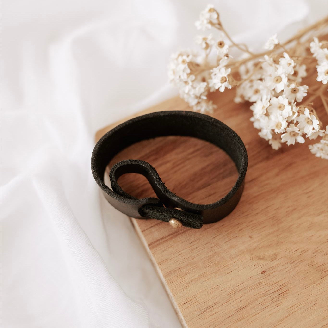 Single Wrap Leather Bracelet - Black + Tan