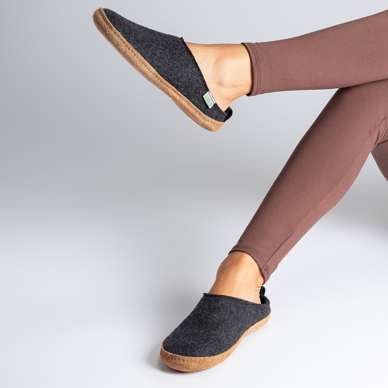 Kyrgies Indoor Wool Slides