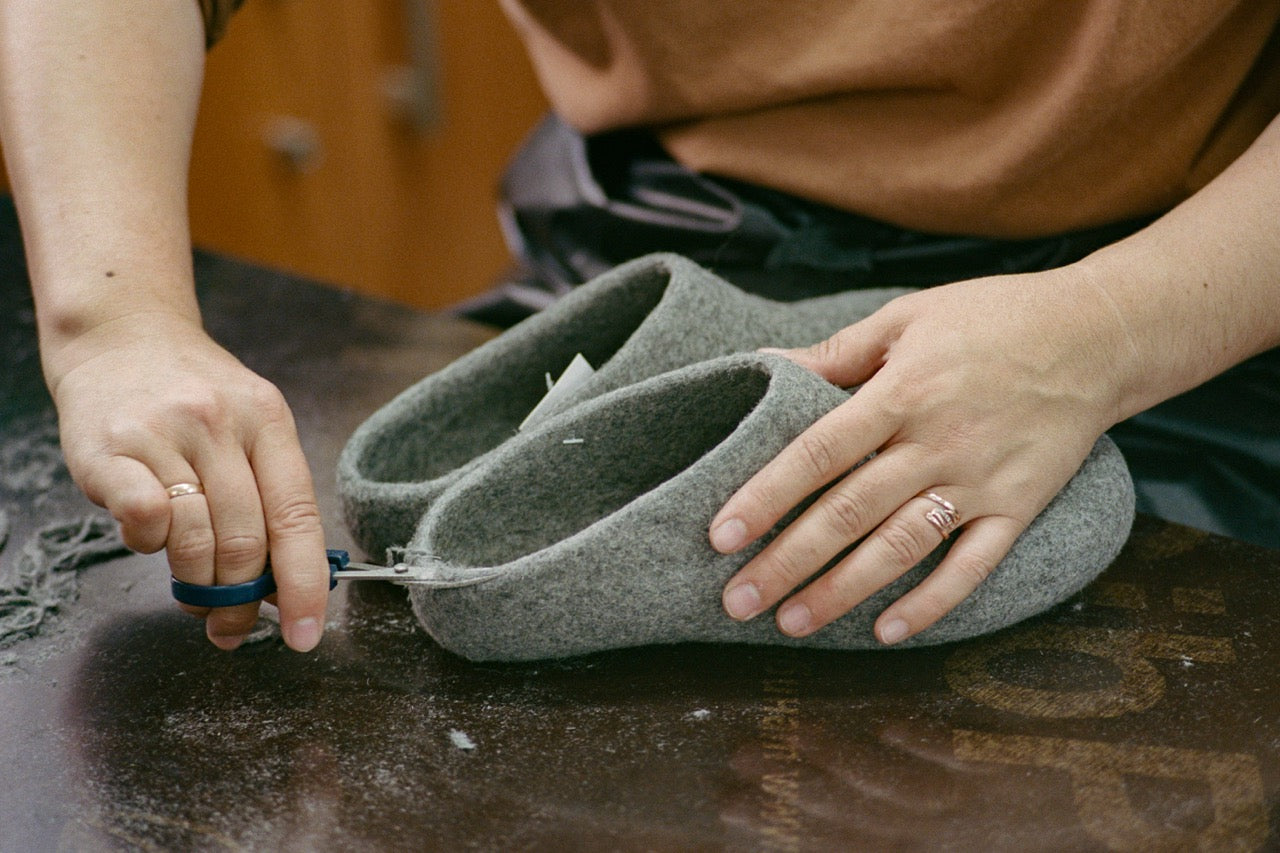 Kyrgies Barefoot Wool Slides