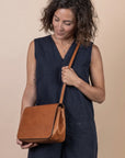 The Classic Lucy Crossbody bag - Cognac Leather