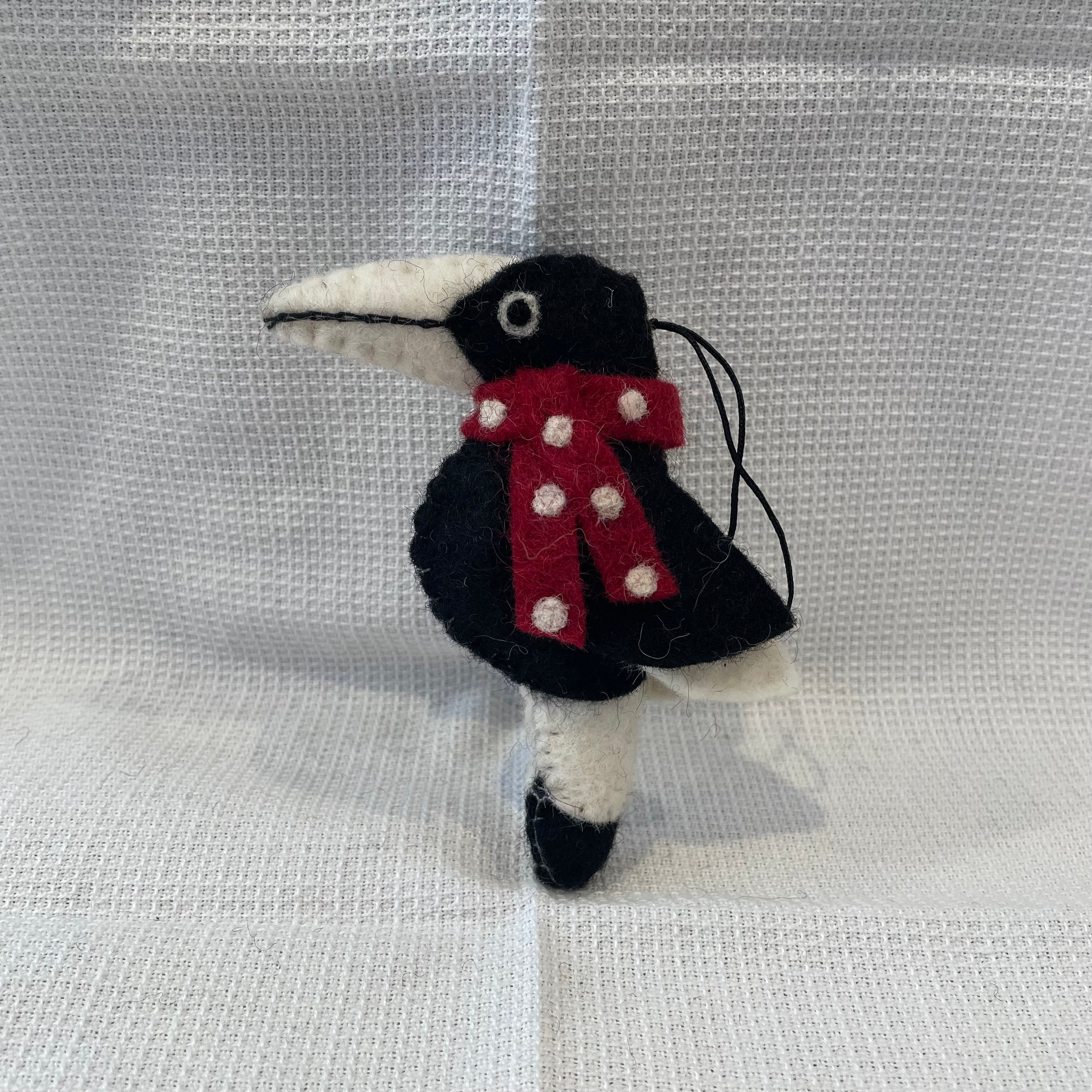 Magpie with Scarf Christmas Decoration